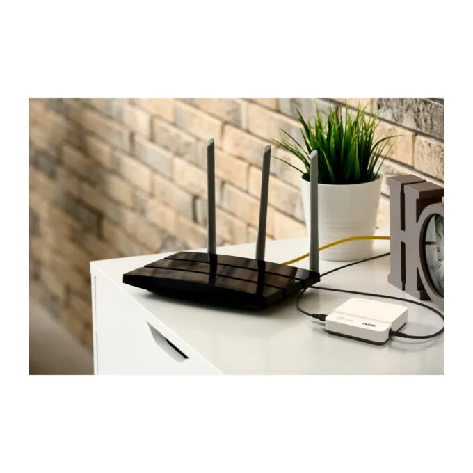 APC Back-UPS Connect - CP12036LI - 12V Li-Ion Mini UPS, 36W, White — image 2