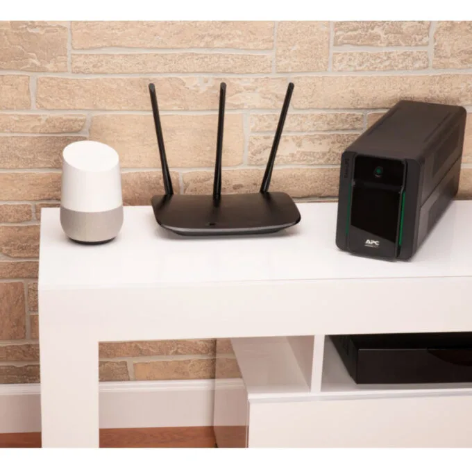 APC Easy UPS BVX700LI-GR - 700VA Line-Interactive UPS - 230V, Tower, AVR, Battery Backup — image 5
