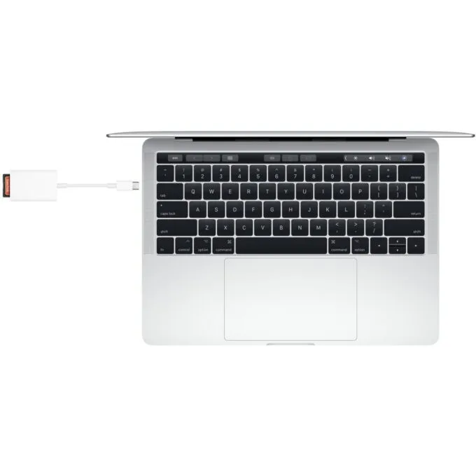 Apple USB-C to SD Card Reader — image 5