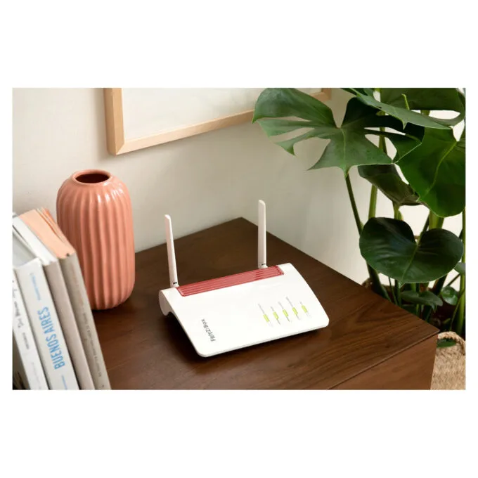 AVM FRITZ!Box 6850 5G Router - 5G up to 1.3Gbps, Wi-Fi 5, 4xGb LAN — image 8