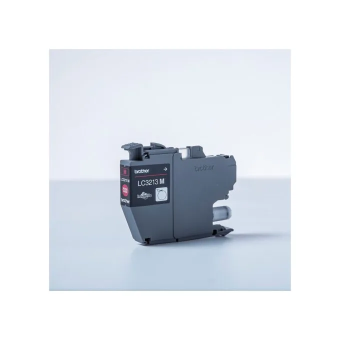 Brother Ink Cartridge - LC-3213M - Magenta up to 400 pages per ISO/IEC 24711 — image 2