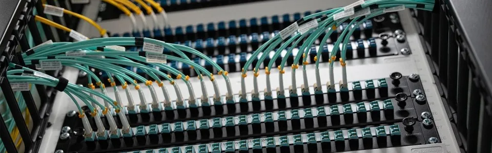 Cables & Connectivity