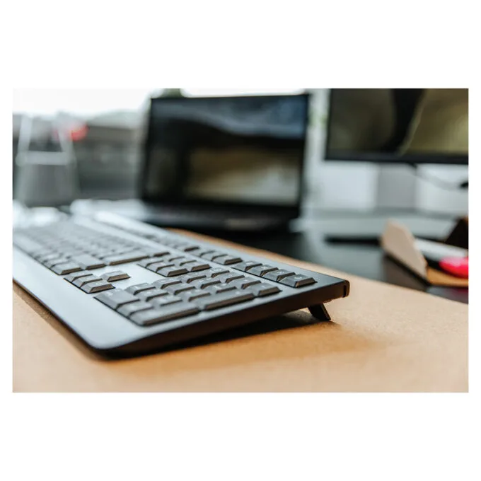 Cherry KW 3000 - Wireless RF 2.4GHz Full-Size Keyboard - Black, Spanish QWERTY, 109 Keys — image 3