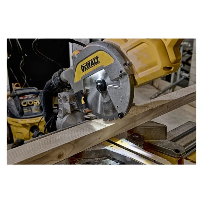 DEWALT Paneelsaege 216 mm. 1800 Watt — image 6