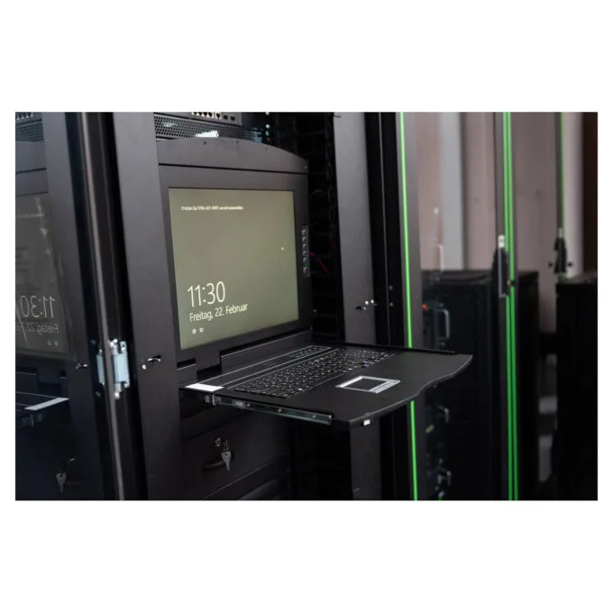 Digitus 19' LCD KVM Konsole. 16-Port CAT5. deutsche Tastatur — image 9