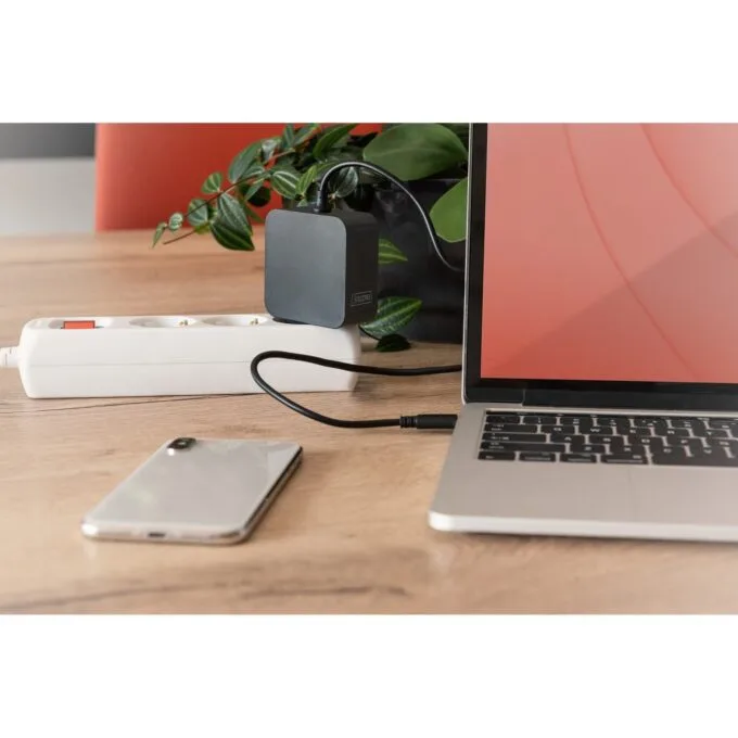 Digitus Universal USB-C 65W Notebook Power Supply - Black — image 2