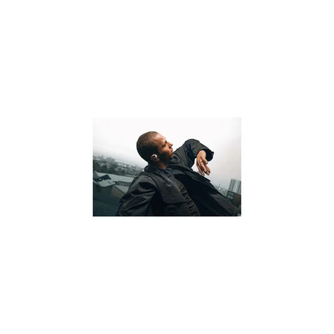 Ear (open), headphones — image 12
