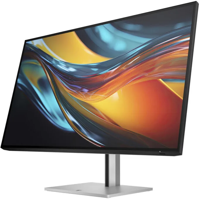 HP S7 Pro 732pk - 31.5" 4K IPS Thunderbolt 4 Monitor - Black/Silver — image 2