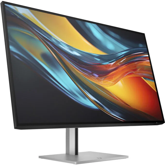 HP S7 Pro 732pk - 31.5" 4K IPS Thunderbolt 4 Monitor - Black/Silver — image 3