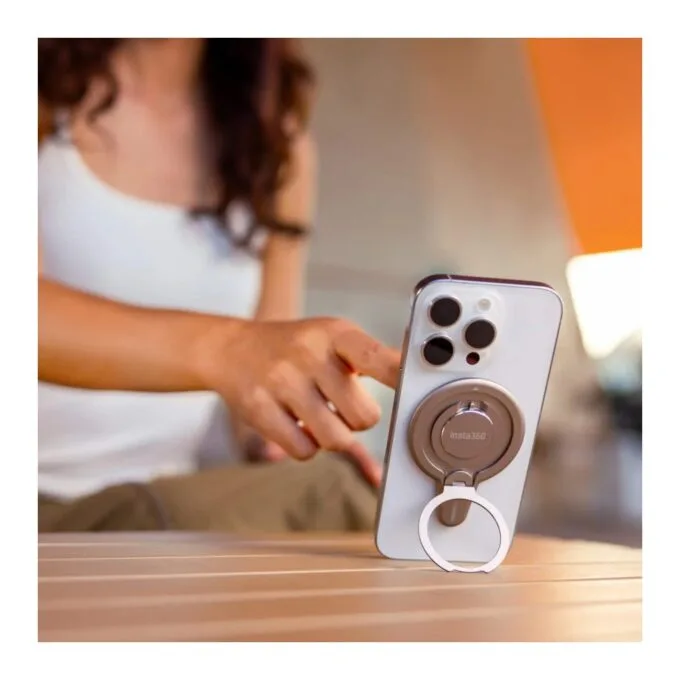 Insta360 Creator Bundle (White) Gimbal Stabilizer for Smartphone - Flow 2 Pro - AI-Powered — image 8