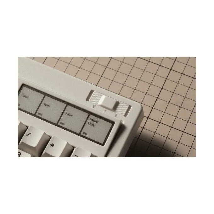 Keychron R6 (R6-M1) QMK Wireless Mechanical Keyboard Red Switch Hot-Swap RGB 100% US Retro — image 4
