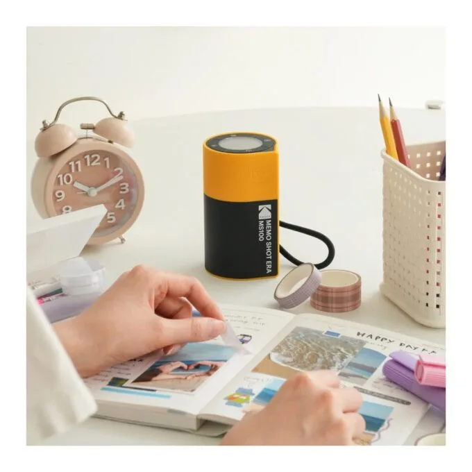 Kodak Memo Shot ERA - ERA - 2-in-1 Instant Camera and Photo Label Printer, Yellow — image 4