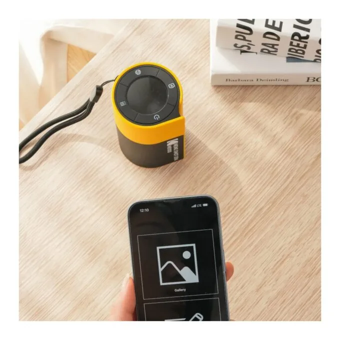 Kodak Memo Shot ERA - ERA - 2-in-1 Instant Camera and Photo Label Printer, Yellow — image 5