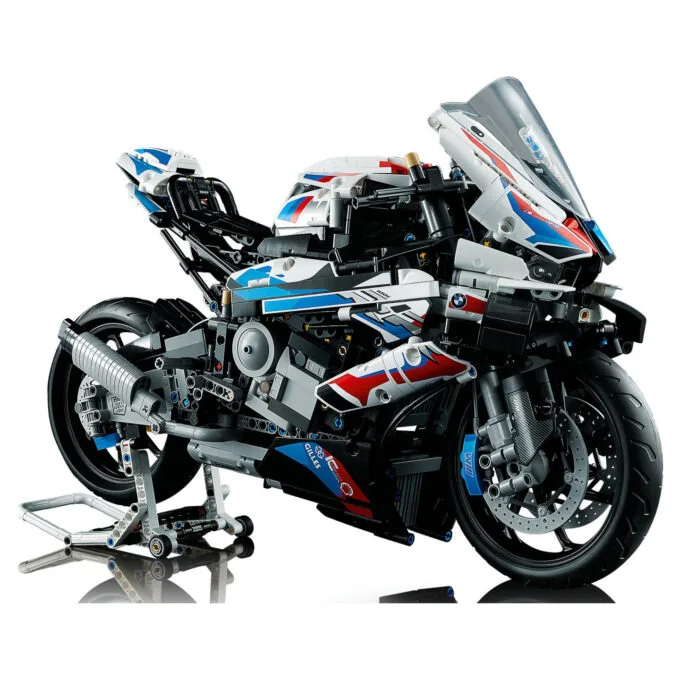 LEGO Technic BMW M 1000 RR 42130 — image 8