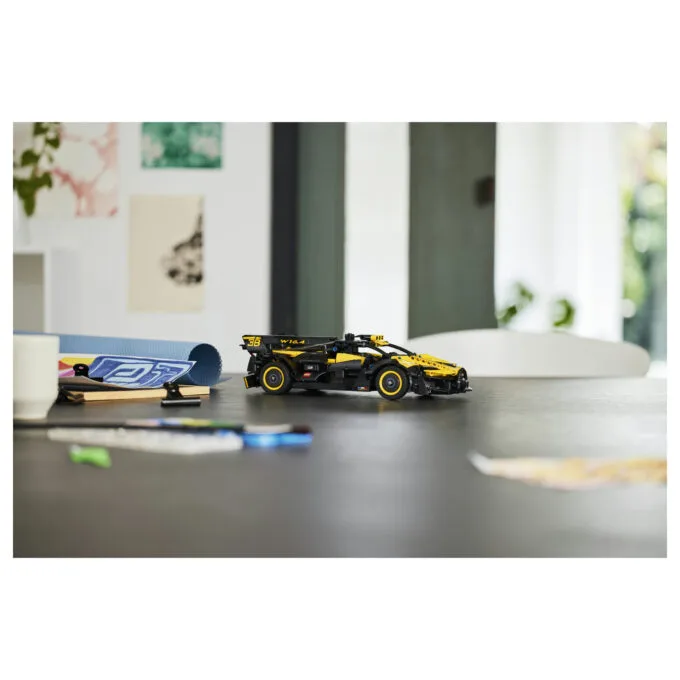 LEGO Technic Bugatti-Bolide 42151 — image 11