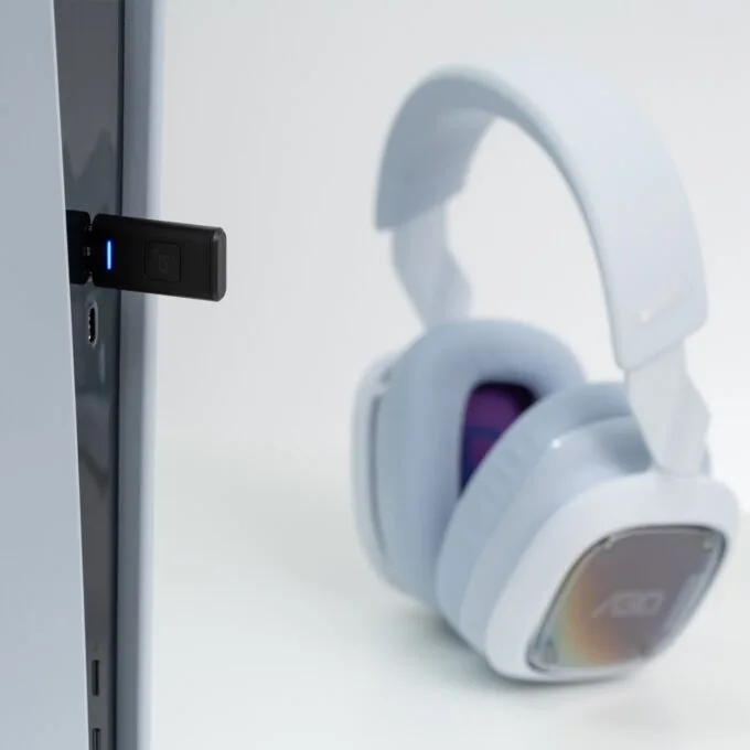 Logitech A30 - A30 - White Purple — image 10