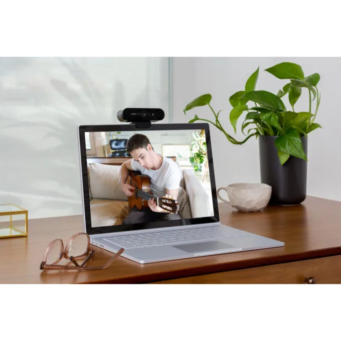 Logitech BRIO 4K Ultra HD Webcam - BRIO - 4K/2160p, 90 fps, USB-C, Dual Mics, Black — image 12