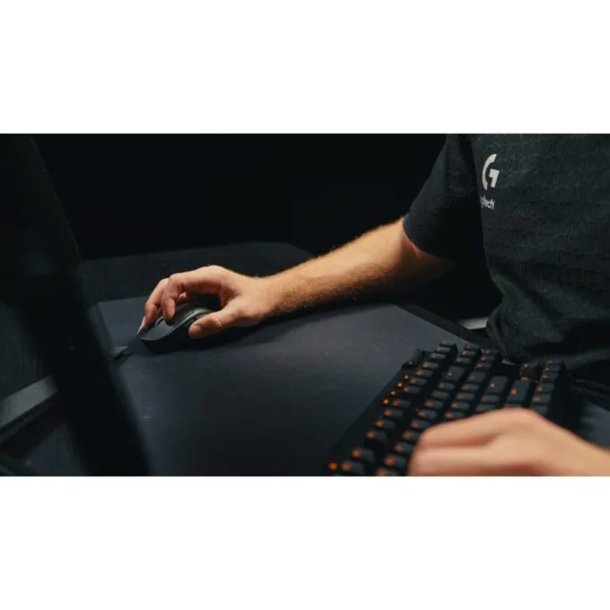 Logitech G PRO X SUPERLIGHT 2 DEX - G PRO X SUPERLIGHT 2 DEX - Ergonomic, Right-Handed, Optical, 5 Buttons, Wireless, White — image 3