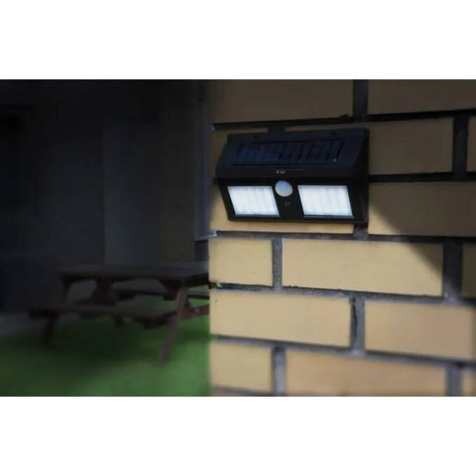 LYYT 40 LED Solar Security Light - 154.843UK - with Motion Sensor — image 4