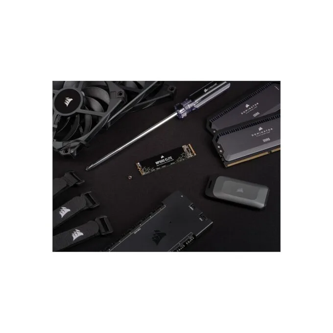 M.2 1TB CORSAIR PCI-E NVMe Gen4 - MP600 ELITE - retail — image 4