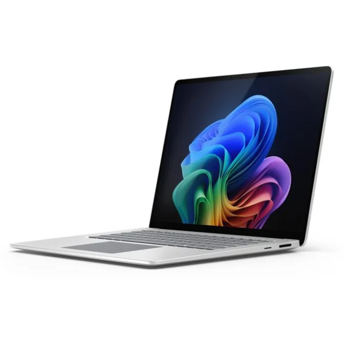Microsoft Surface 15in Surface Laptop - FB Ultra5 - Platinum, 16GB RAM, 256GB SSD, Windows 11 Pro — image 2