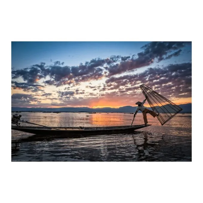 Olympus M.ZUIKO DIGITAL ED 12-100mm F4 IS PRO - EZ-M1210PRO - 77mm Filter, MFT Mount, Weather-Sealed, IS PRO — image 10
