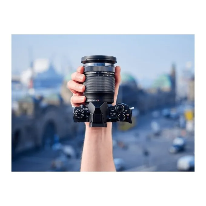 Olympus M.Zuiko Digital ED 12-200mm F3.5-6.3 - 12-200mm F3.5-6.3 - Black Ultra-zoom for MFT — image 6