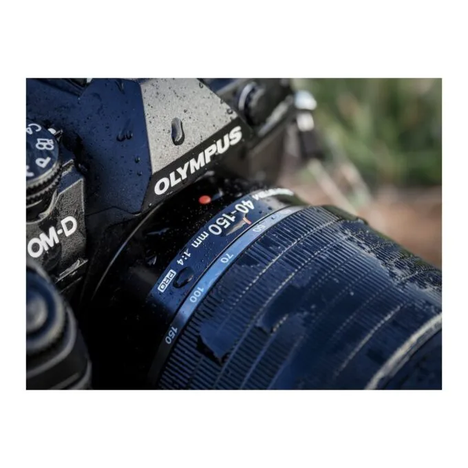 Olympus M.Zuiko Digital ED 40-150mm F4.0 PRO incl. Lens hood & Wrapping cloth — image 10