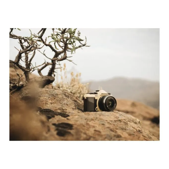 Olympus OM-5 II body sand beige - OM-5 II - Sand beige, MFT, 20MP, 4K30 — image 8