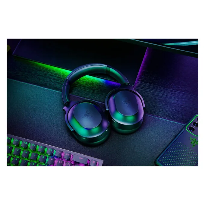 Razer Barracuda Pro Wireless Over-Ear Gaming Headset Black — image 4