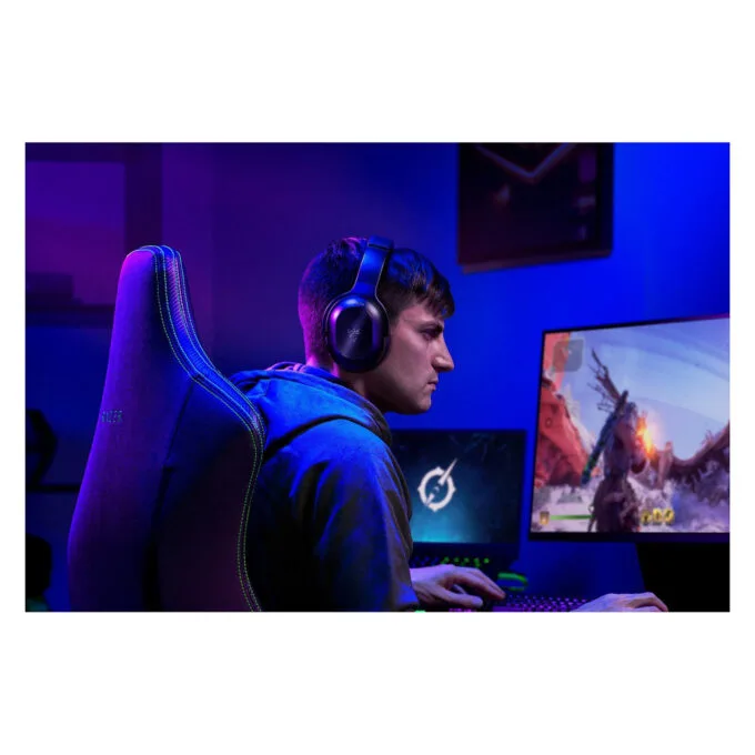 Razer Barracuda Pro Wireless Over-Ear Gaming Headset Black — image 6