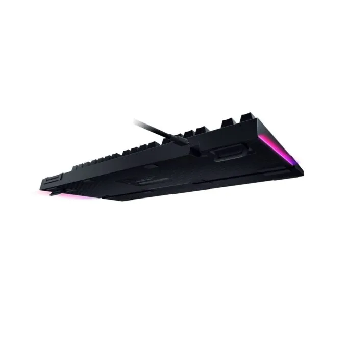 Razer BlackWidow V4 Full-Size Mechanical Gaming Keyboard - Green Clicky Switches — image 5