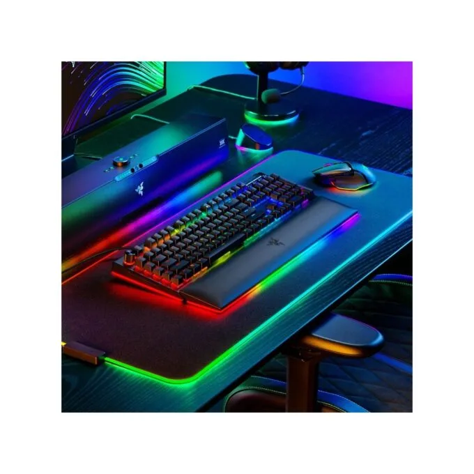 Razer BlackWidow V4 Pro Gaming Mechanical RGB Keyboard Green Clicky Switches — image 7