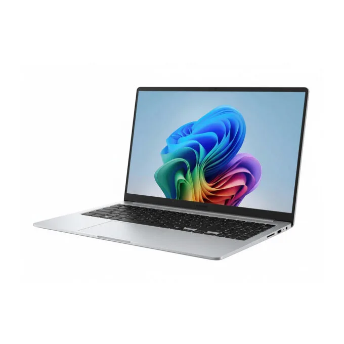 Samsung Galaxy Book5 CU5 226V 16GB 512GBSSD W11Pro silver — image 1