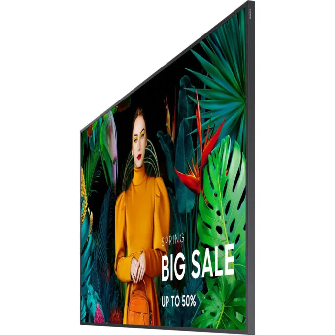 Samsung QH55C - 55-inch 4K UHD Smart Signage Display - VA Panel, 700 cd/m2, Tizen 7.0, Black — image 4