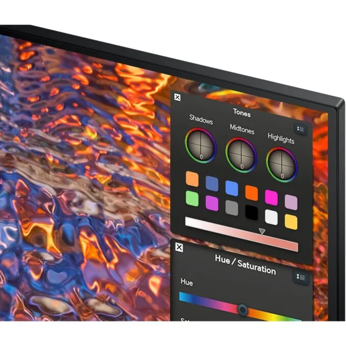 Samsung ViewFinity S8 S32B800PXP 32" 4K IPS Monitor - USB-C Pivot — image 12