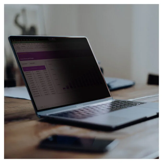 StarTech 13IN MACBOOK PRIVACY SCREEN — image 6