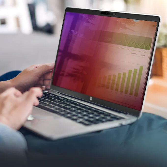 StarTech 14IN LAPTOP PRIVACY SCREEN — image 11