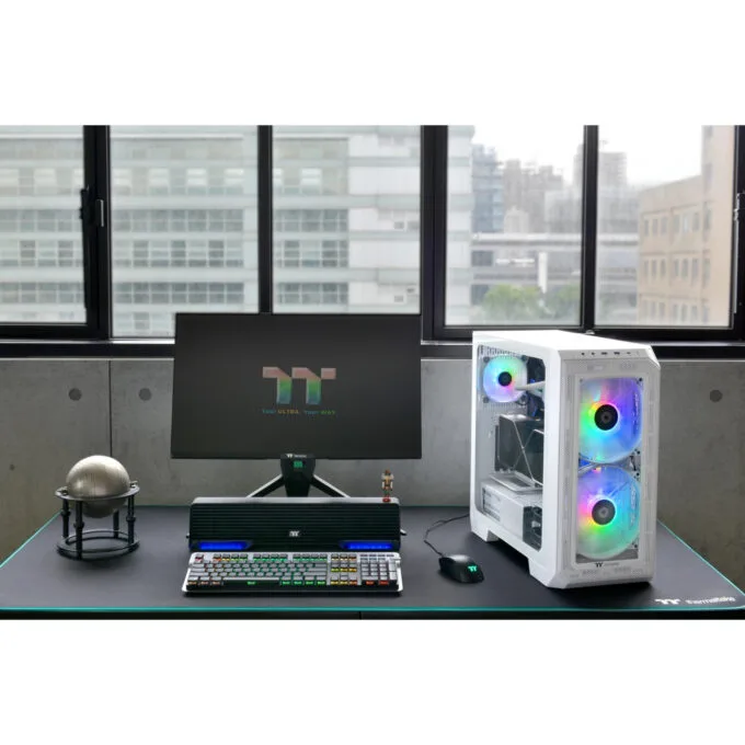 Thermaltake View 300 MX - Mid Tower PC Case - Snow White, Tempered Glass, ARGB Fans, E-ATX/ATX/mATX/Mini-ITX — image 5