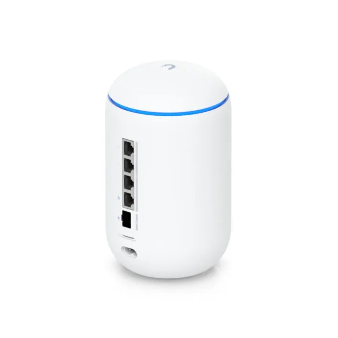 Ubiquiti Dream Router 7 UDR7 - Tri-band Wi-Fi 7 10G SFP+ WAN PoE Switch — image 4