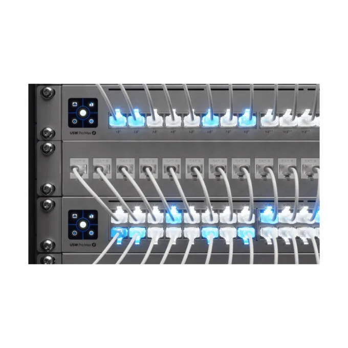 Ubiquiti UACC-Cable-Patch-EL - Cat6 0.15m Patch Cable - Translucent White - 24-Pack — image 3