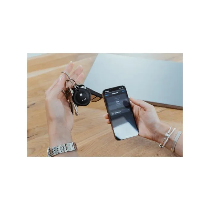 Verbatim My Finder Apple Bluetooth Item Finder - MYF-01 - Black 1-pack — image 13