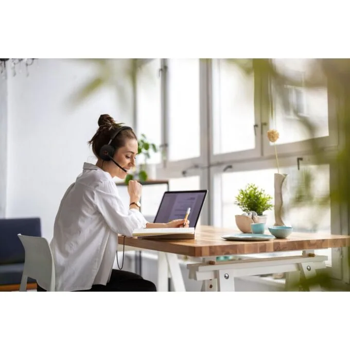 Yealink UH48 Wired USB Headset - 4-Mic Noise Cancelling Hybrid ANC — image 5