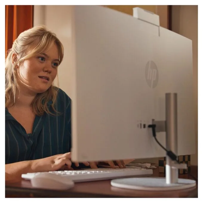 AIO HP All-in-One PC 27-cr0111ng RYZ3 7320U 8GB 512SSD FreeDOS — image 14