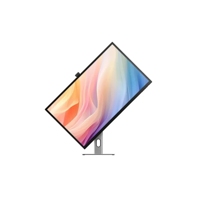 Alogic Clarity Pro Max 32 UHD 4K Monitor with 65W + 8MP Webcam — image 3