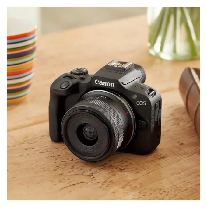 Canon Digitalkamera EOS R100 + 18-45 IS STM — image 4