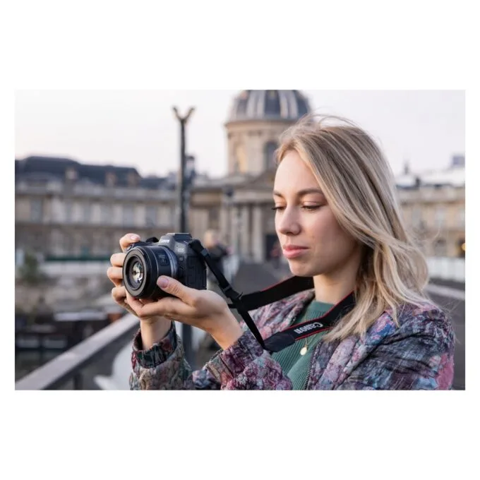 Canon Digitalkamera EOS R8 — image 3