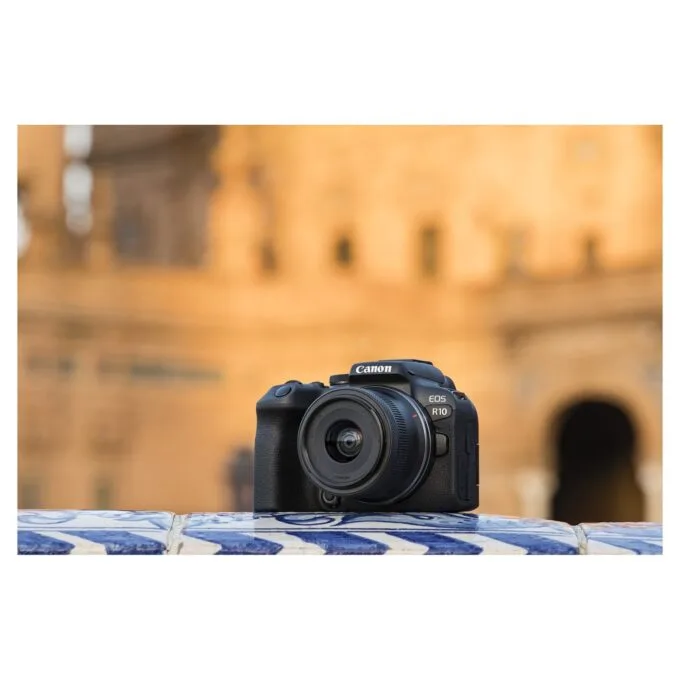 Canon EOS R10 Black Digital Camera + RF-S 18-45mm F4.5-6.3 IS STM lens — image 5