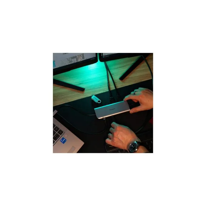 D Targus USB-C Dual HDMI 4K Docking Station — image 3