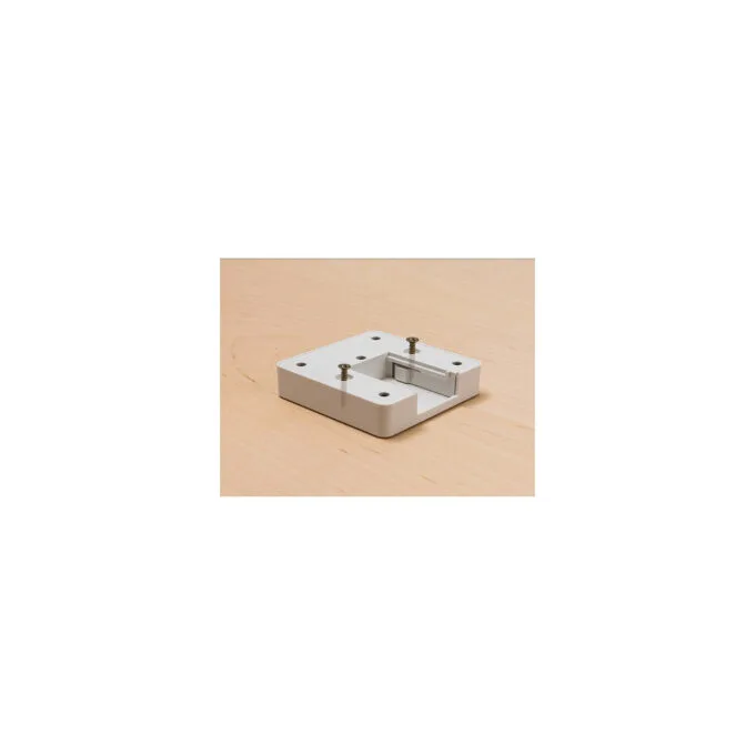 Delock Steckdosenwürfel mit Verlängerungskabel 3-fach mit Kindersicherung und USB Ladegerät. 1.5 m Kabel. weiß — image 6